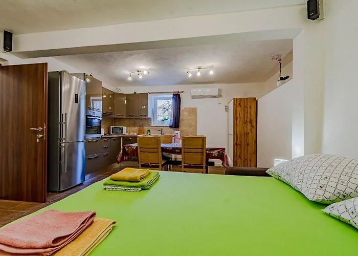 Apartman S2 - Modern Just 50m From The *